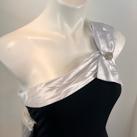 Black One Shoulder Long Formal Dress - Stretch - Picture 3 of 9